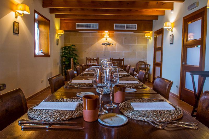 Son Granot乡村酒店和Es Castell餐厅（Menorca）